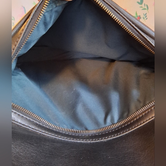 EUC Matt And Nat Black Smooth Vegan Leather School Work Laptop Backpack - Picture 15 of 16